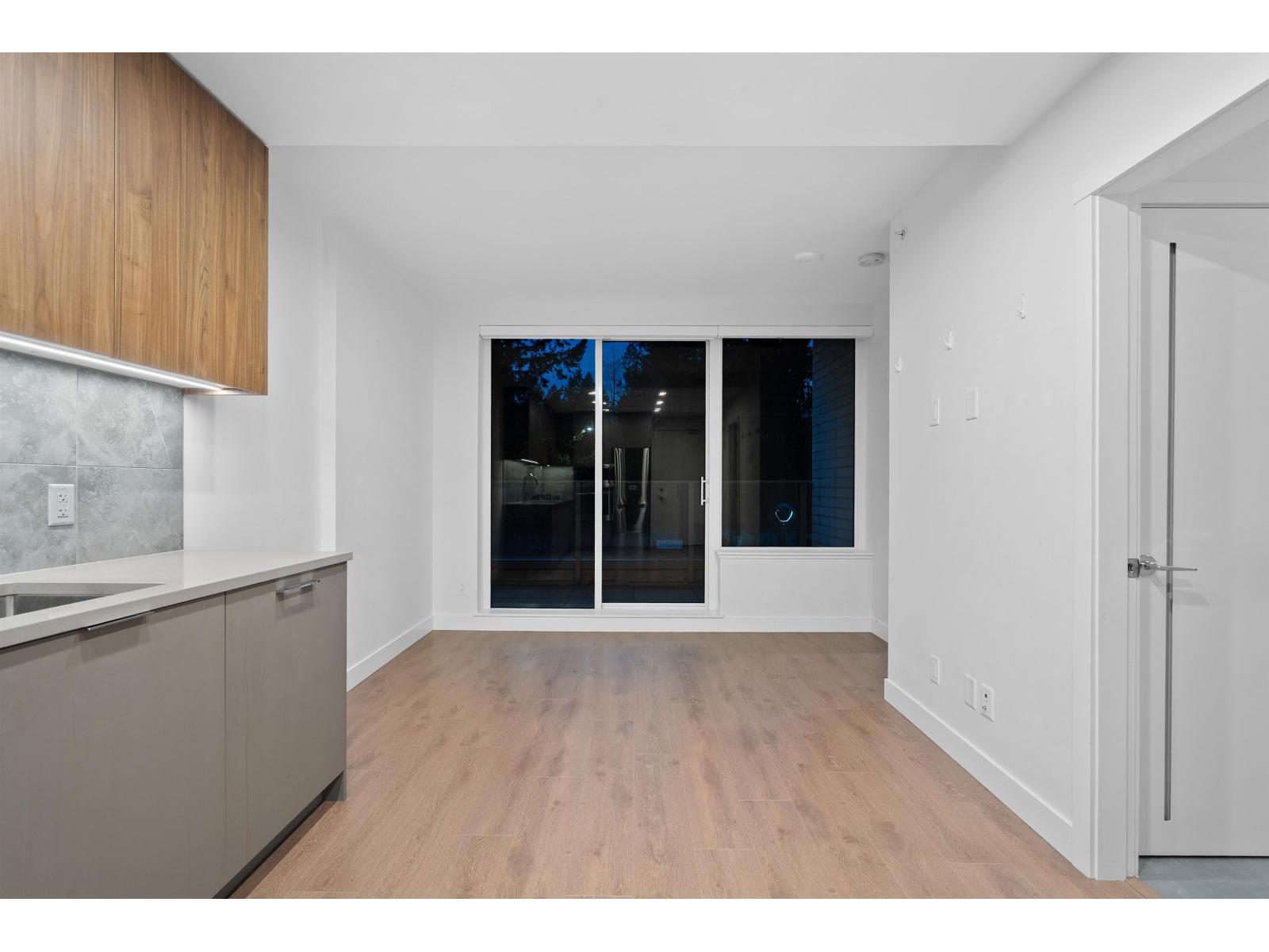 206 13359 Old Yale Road, Surrey, British Columbia V3T 0S4 - Photo 8 - R3069066