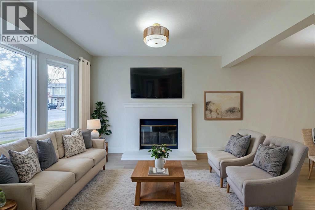 246 Cedarwood Park Sw, Calgary, Alberta  T2W 5T6 - Photo 3 - A2268861