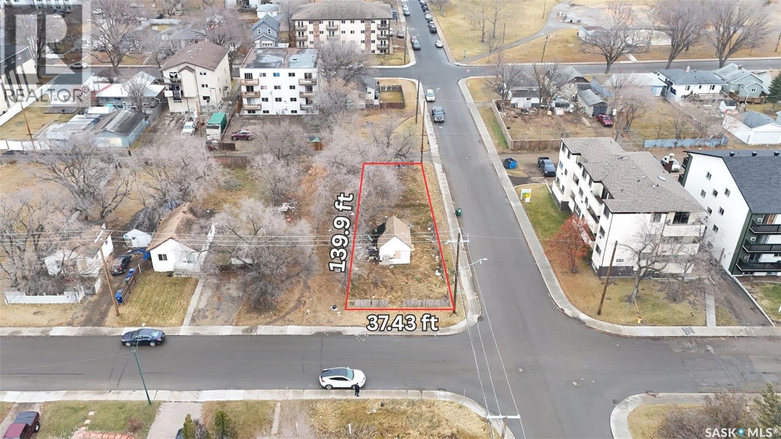 138 V Avenue S, Saskatoon, Saskatchewan  S7M 3E1 - Photo 2 - SK024428