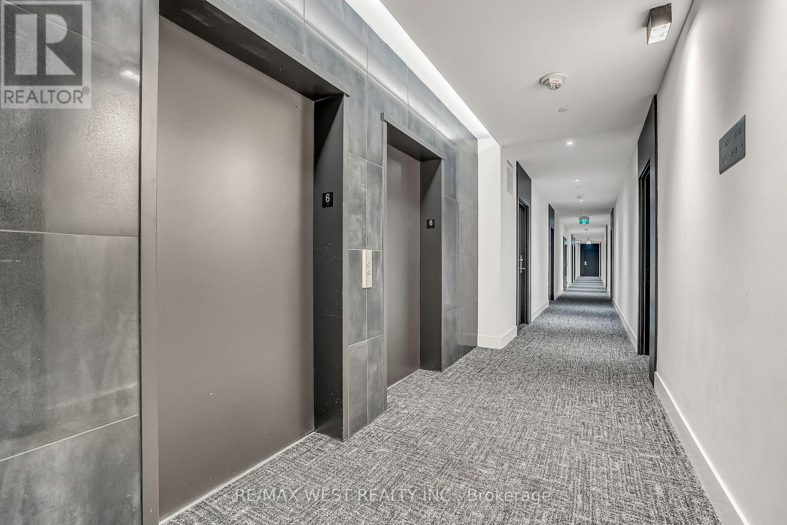 1808 St. Clair W, Toronto, Ontario  M6N 0C1 - Photo 5 - W12561584