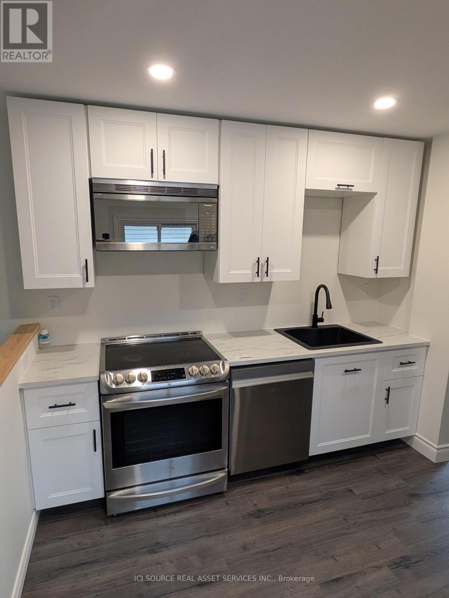 40 Merigold Street, St. Catharines, Ontario  L2S 2N5 - Photo 3 - X12418351