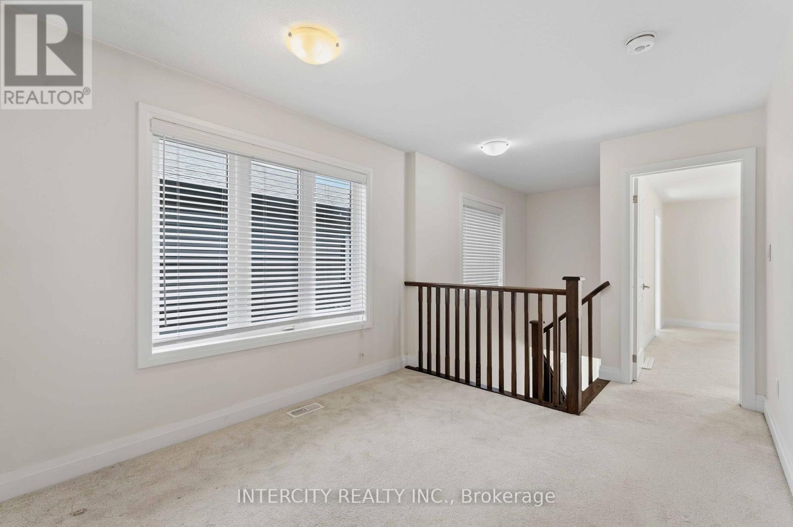 6679 Cropp Street, Niagara Falls, Ontario L2E 0B7 - Photo 15 - X12460641