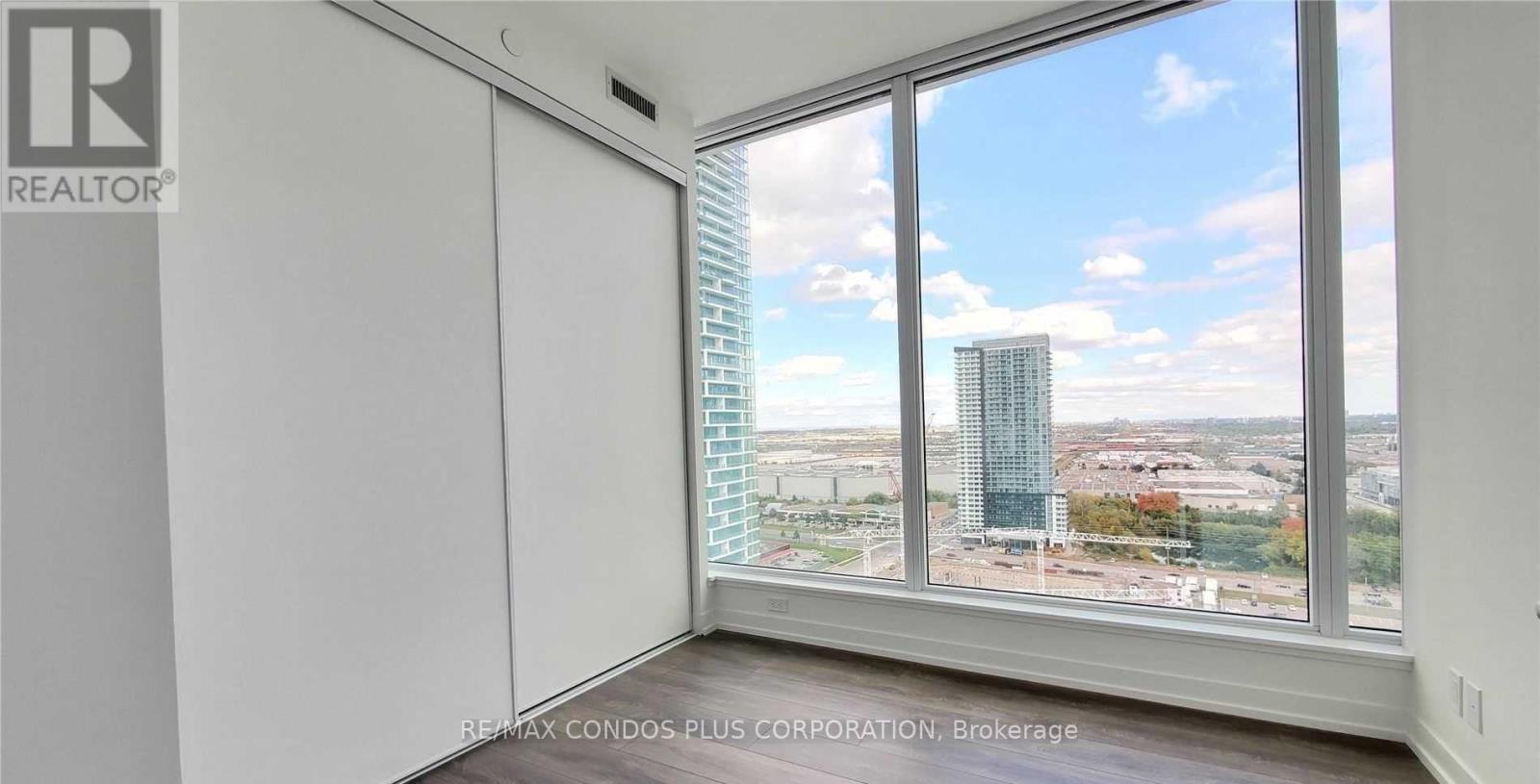 3702 - 898 Portage Parkway, Vaughan, Ontario  L4K 0J6 - Photo 9 - N12564056