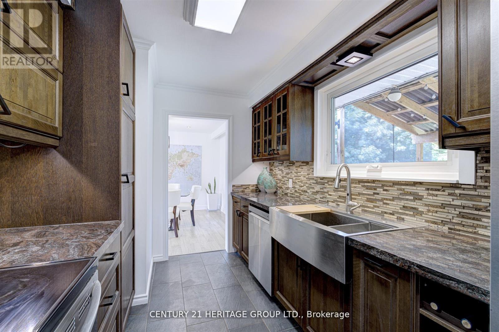 10 Bachly Crescent, King, Ontario  L7B 0E8 - Photo 17 - N12564078