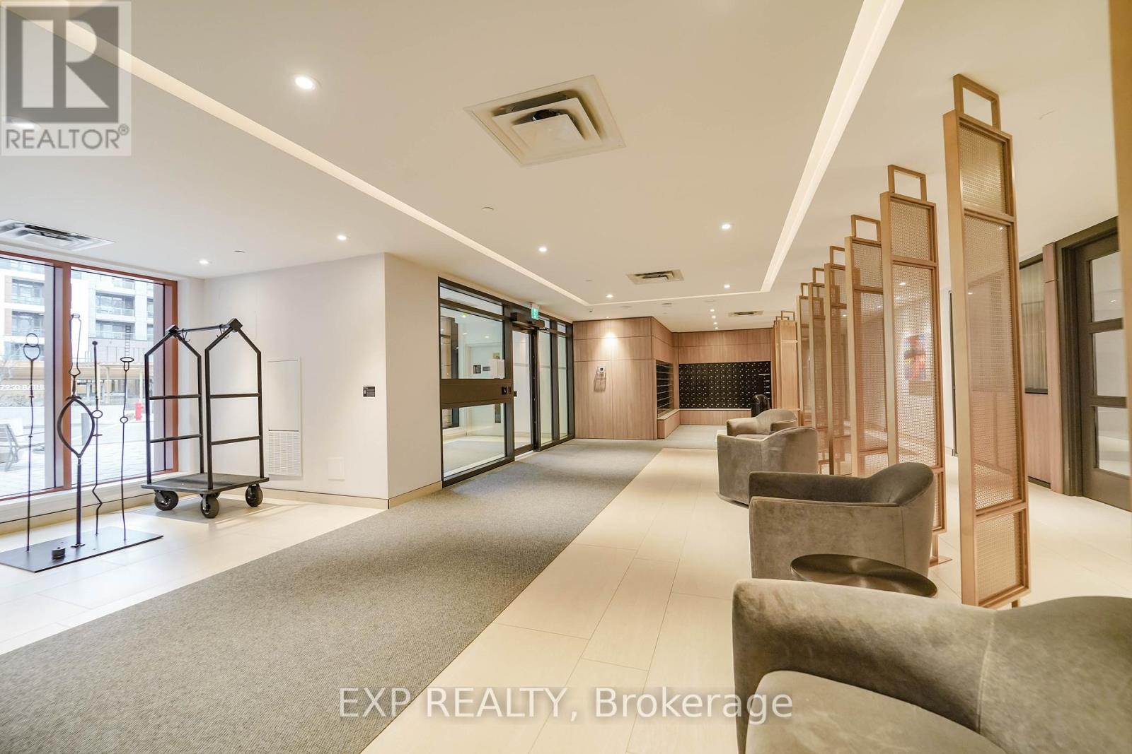 D328 - 8 Beverley Glen Boulevard, Vaughan, Ontario  L4J 0L5 - Photo 36 - N12564090