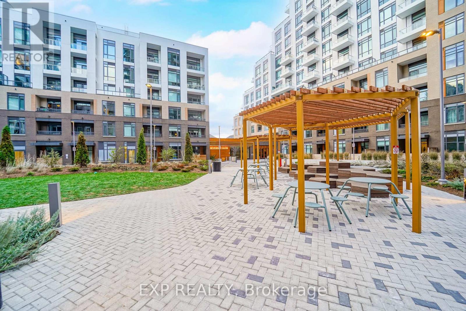 D328 - 8 Beverley Glen Boulevard, Vaughan, Ontario  L4J 0L5 - Photo 40 - N12564090