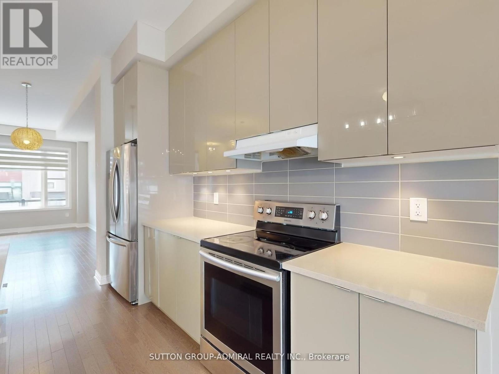 70 Laskin Drive, Vaughan, Ontario  L6A 5A4 - Photo 20 - N12564126