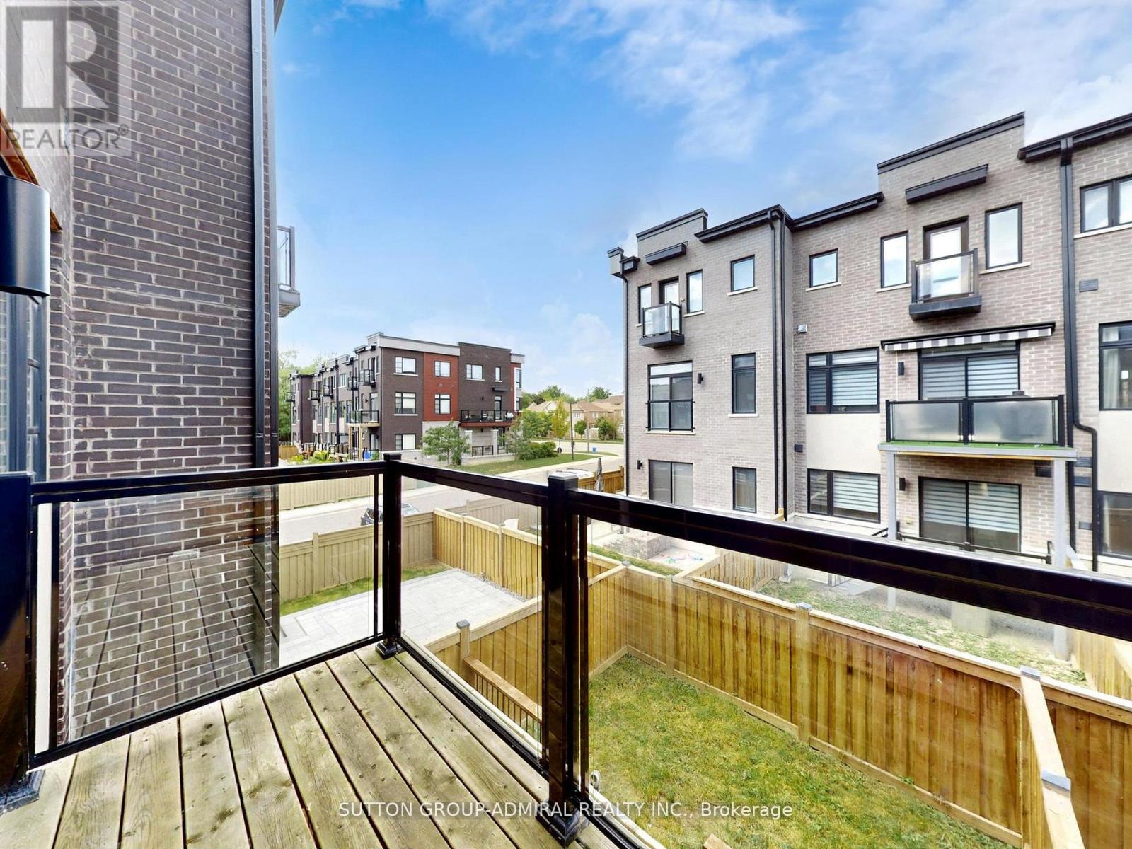 70 Laskin Drive, Vaughan, Ontario  L6A 5A4 - Photo 35 - N12564126