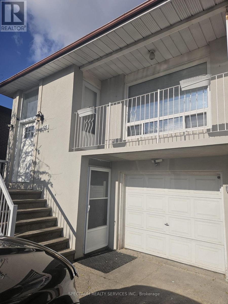 125 ALBANY DRIVE, Vaughan, Ontario