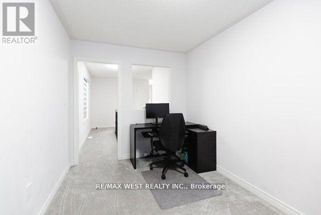 31 Frederick Taylor Way, East Gwillimbury, Ontario  L0G 1M0 - Photo 12 - N12564226