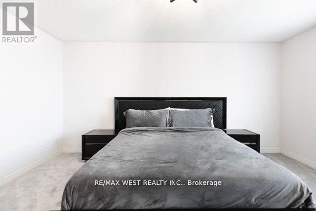 31 Frederick Taylor Way, East Gwillimbury, Ontario  L0G 1M0 - Photo 19 - N12564226