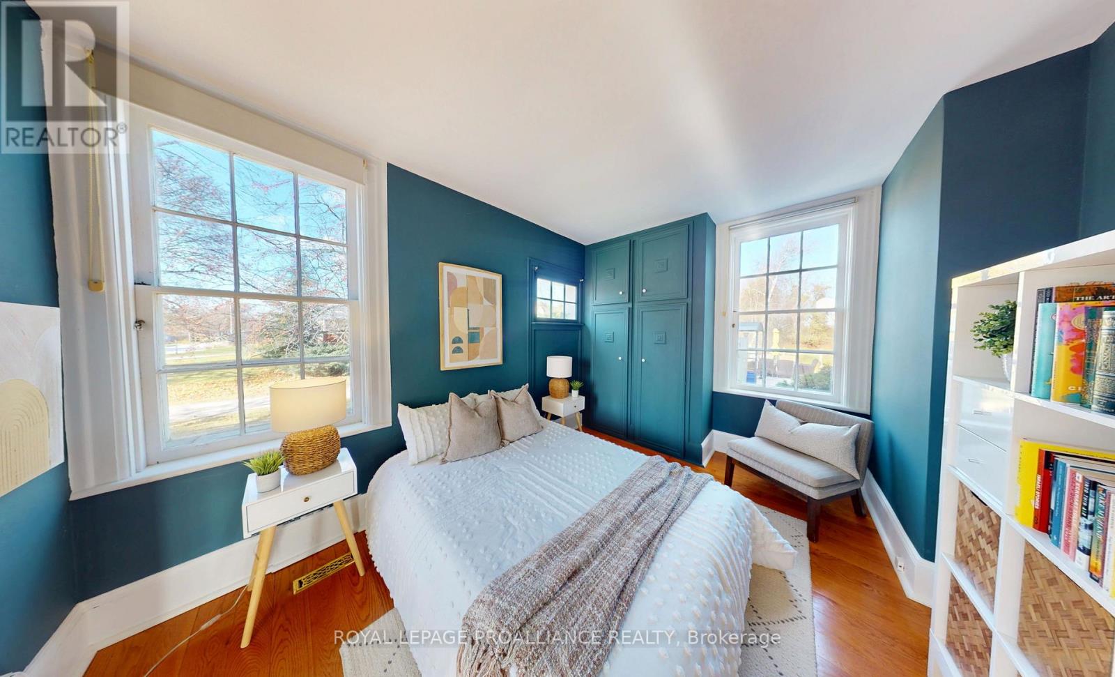 374 Bloomfield Main Street, Prince Edward County (Bloomfield Ward), Ontario  K0K 1G0 - Photo 10 - X12454834