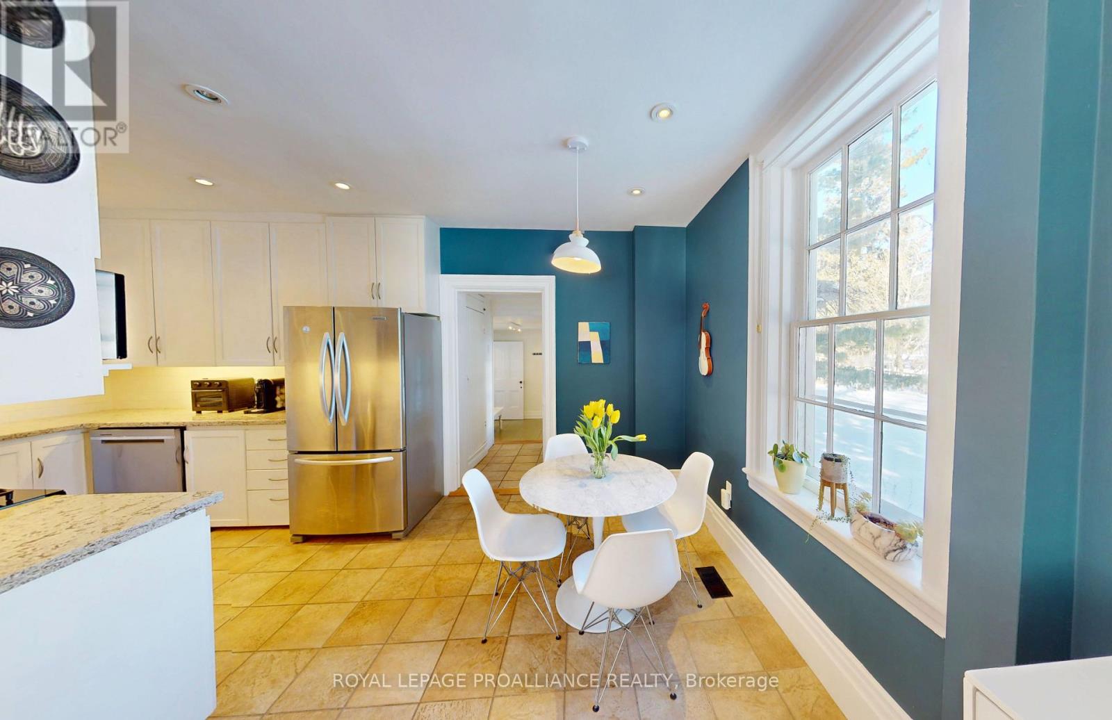 374 Bloomfield Main Street, Prince Edward County (Bloomfield Ward), Ontario  K0K 1G0 - Photo 16 - X12454834