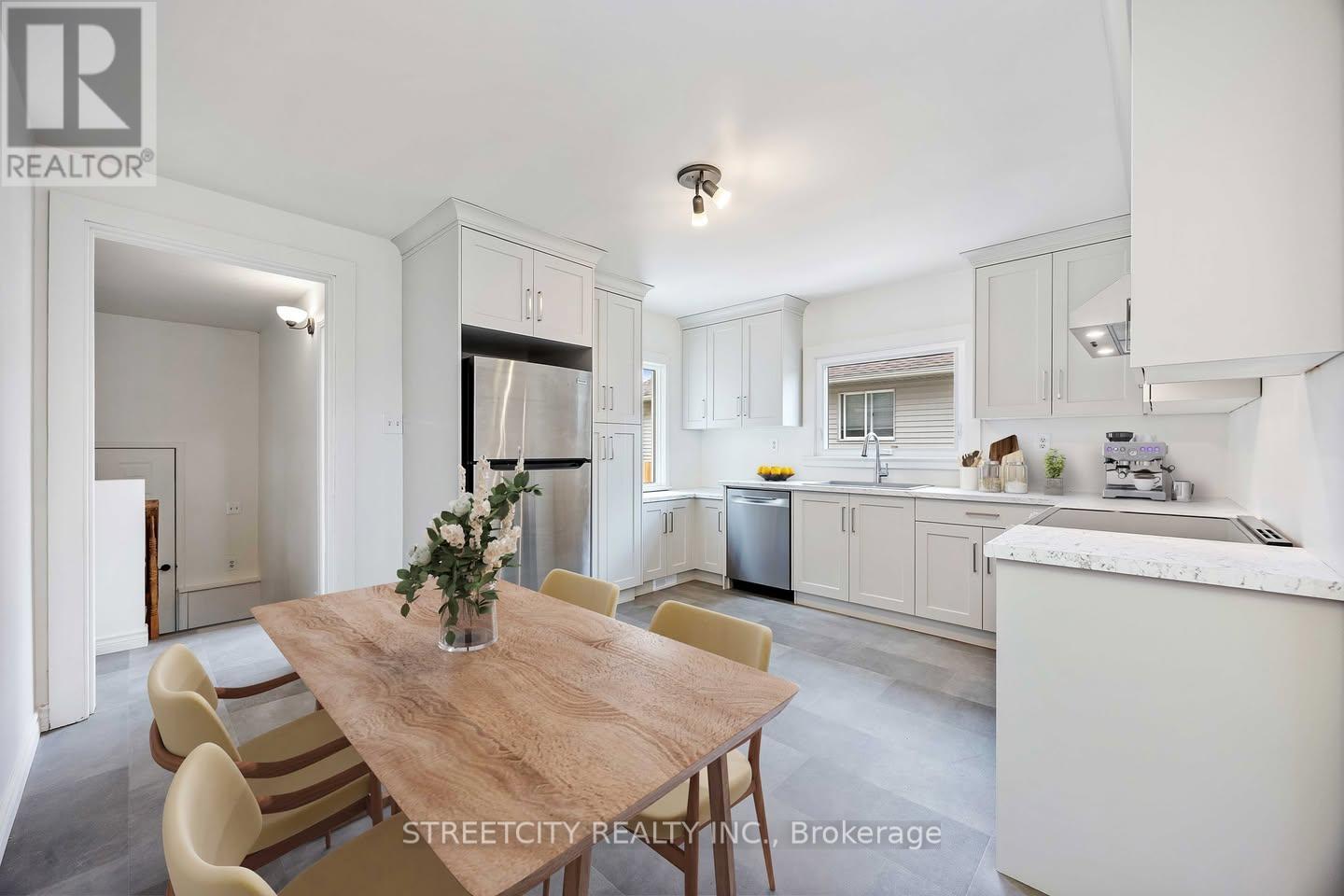 4482 Petrolia Line, Petrolia, Ontario N0N 1R0 - Photo 10 - X12562578