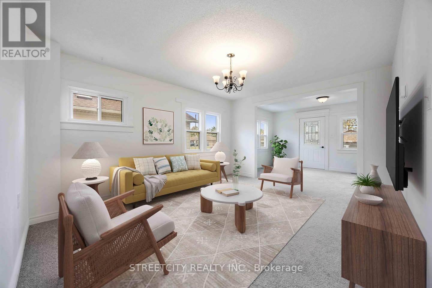 4482 Petrolia Line, Petrolia, Ontario N0N 1R0 - Photo 5 - X12562578