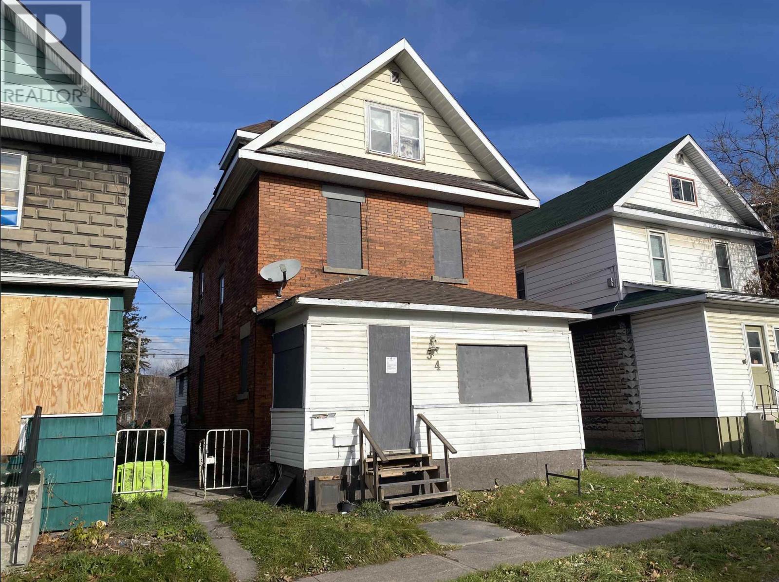 54 Cathcart St, Sault Ste. Marie, Ontario  P6A 1E1 - Photo 2 - SM253312