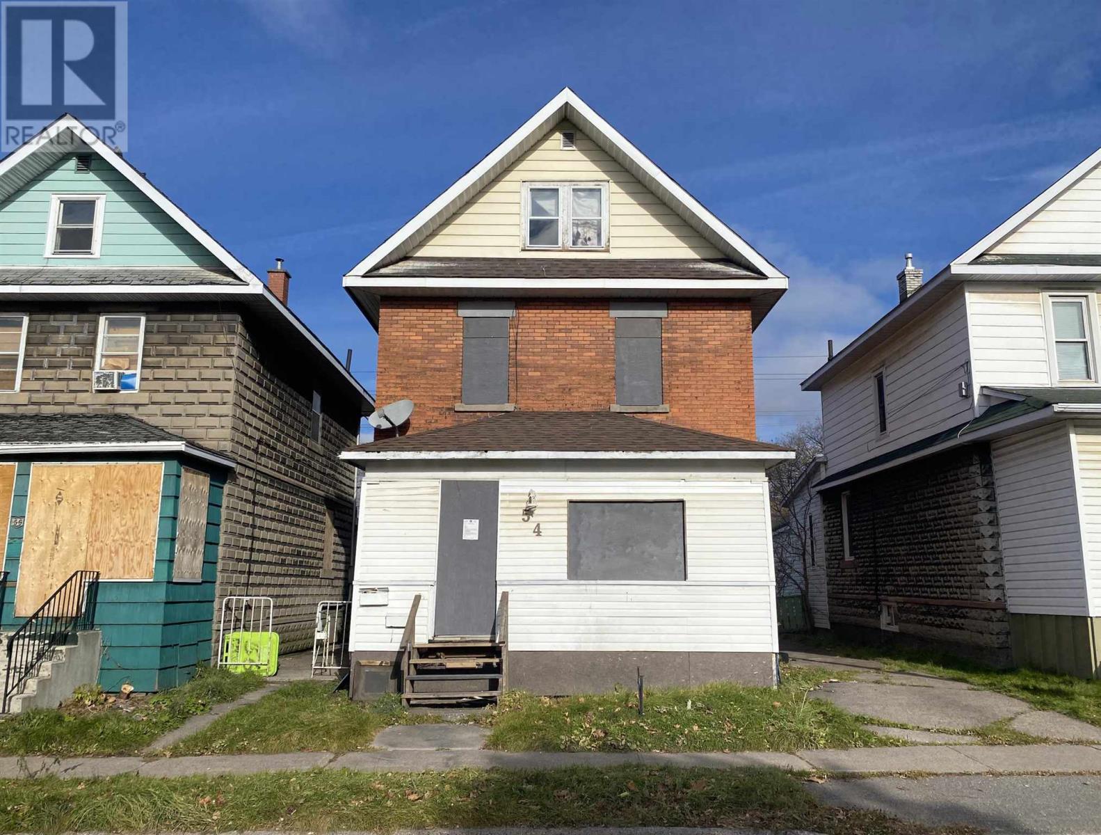 54 Cathcart St, Sault Ste. Marie, Ontario  P6A 1E1 - Photo 3 - SM253312