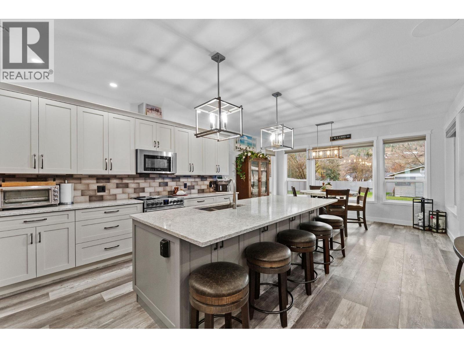 4831 Aspen Park Drive, Kamloops, British Columbia  V2H 1M5 - Photo 4 - 10367009