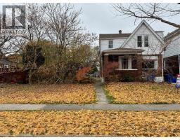 1667 PIERRE AVENUE, Windsor, Ontario