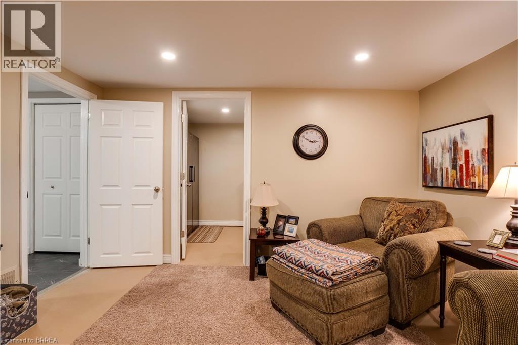 4 Adelaide Avenue, Brantford, Ontario  N3S 7H3 - Photo 18 - 40780603