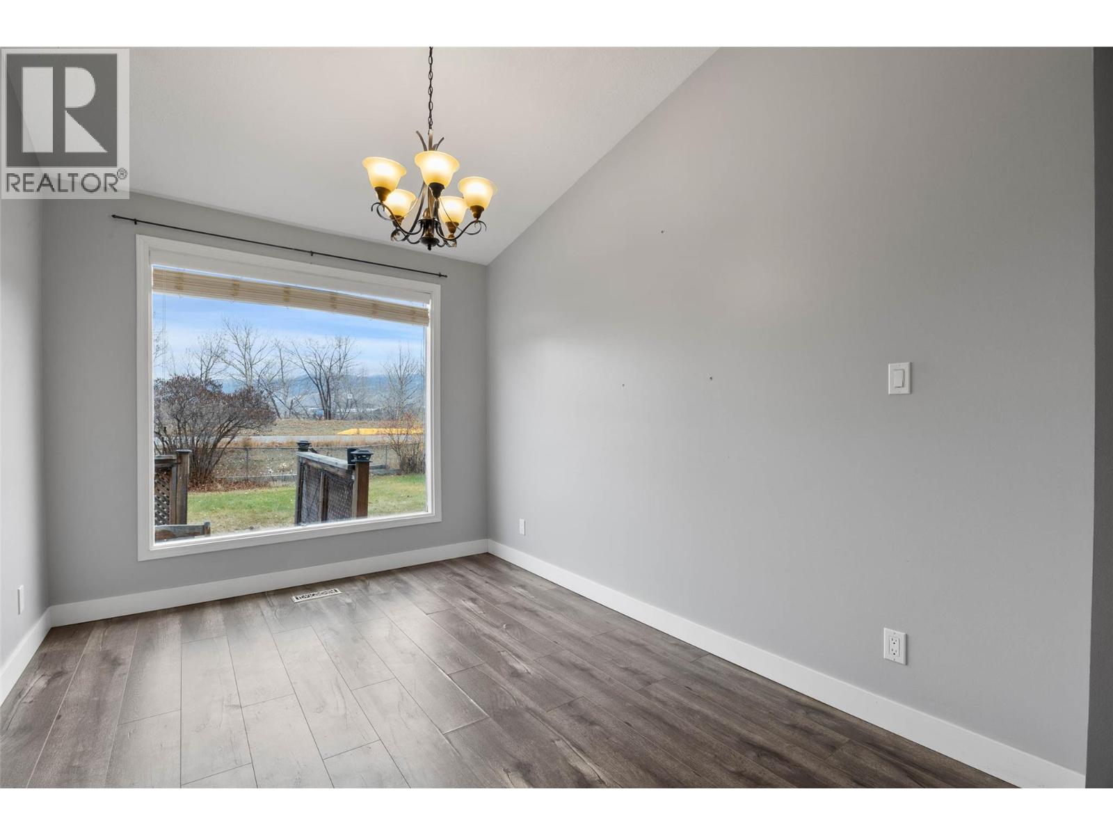 283 Beach Avenue, Kamloops, British Columbia  V2B 1C4 - Photo 9 - 10369492