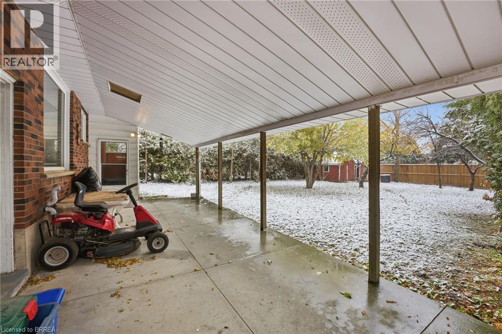 9 Waddington Street, Brantford, Ontario  N3R 2R2 - Photo 4 - 40784423