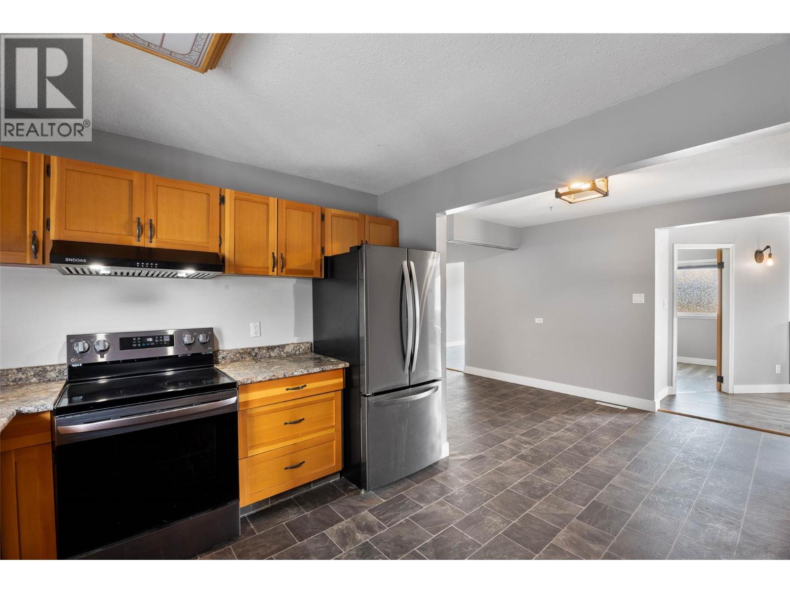 283 Beach Avenue, Kamloops, British Columbia  V2B 1C4 - Photo 8 - 10369492