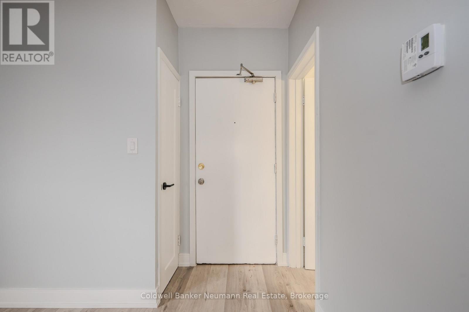 7 - 104 Elizabeth Street, Guelph (St. Patrick's Ward), Ontario  N1E 2X4 - Photo 4 - X12564294