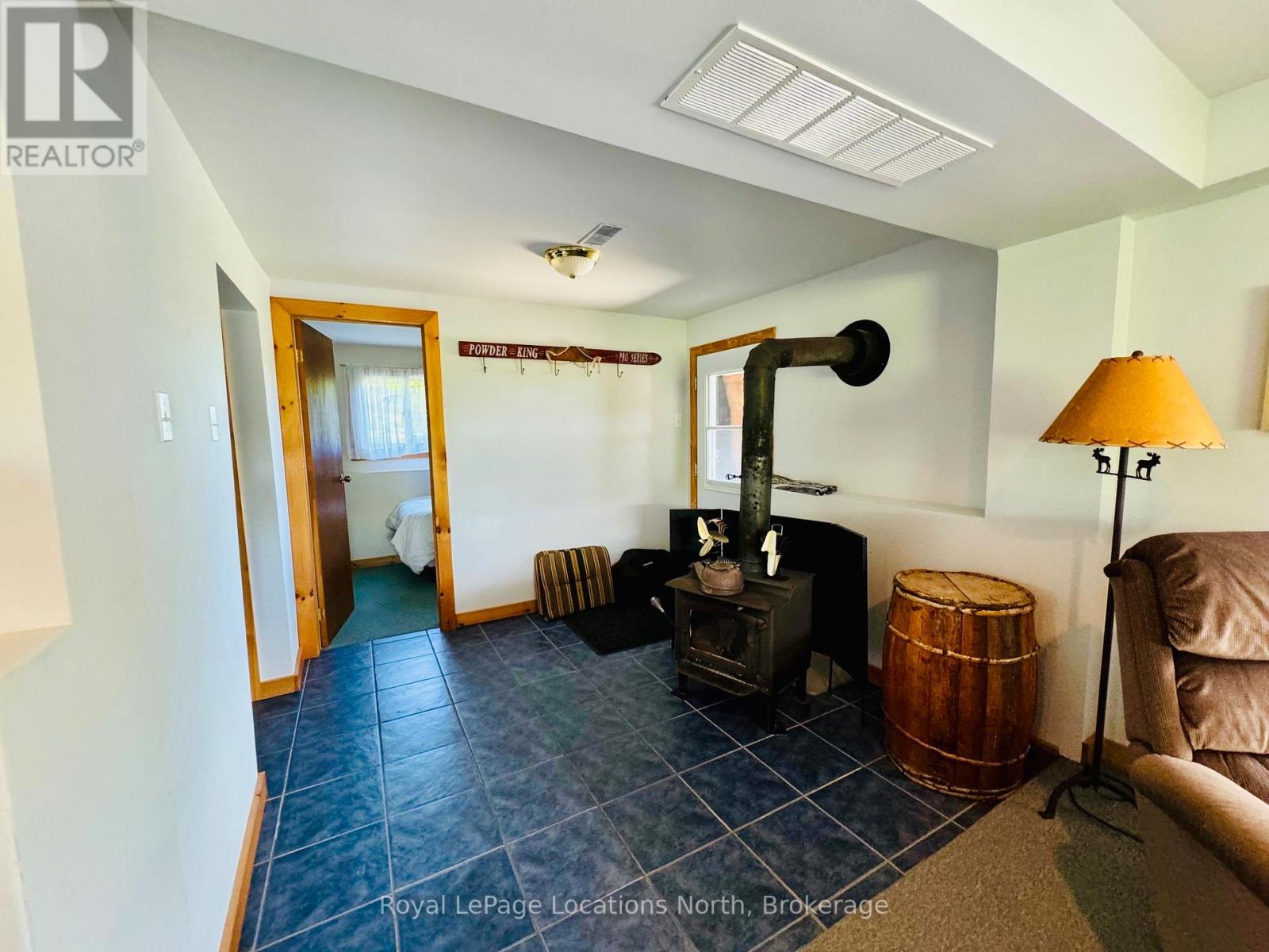 569513 6th Side Road, Blue Mountains, Ontario  N0H 2E0 - Photo 33 - X12564346