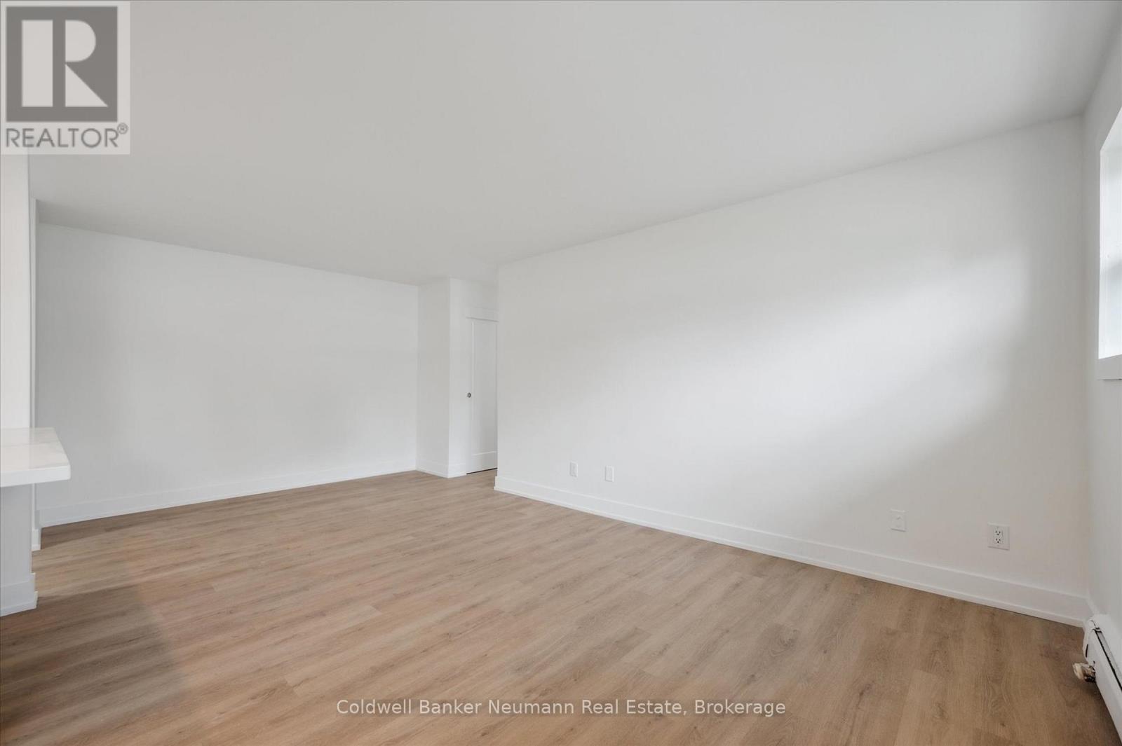 104 - 10 Glenbrook Drive, Guelph, Ontario  N1E 1A9 - Photo 13 - X12564352