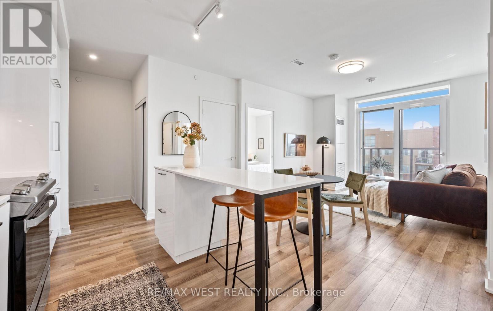 1103 - 1808 St Clair Avenue W, Toronto, Ontario  M6N 0C1 - Photo 14 - W12564068