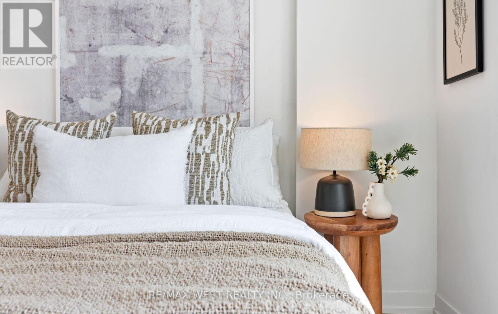 1103 - 1808 St Clair Avenue W, Toronto, Ontario  M6N 0C1 - Photo 23 - W12564068