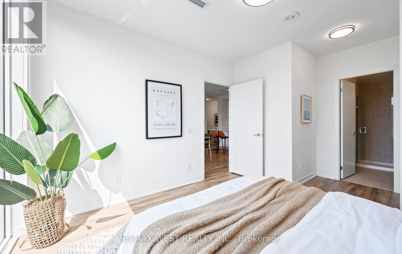 1103 - 1808 St Clair Avenue W, Toronto, Ontario  M6N 0C1 - Photo 25 - W12564068