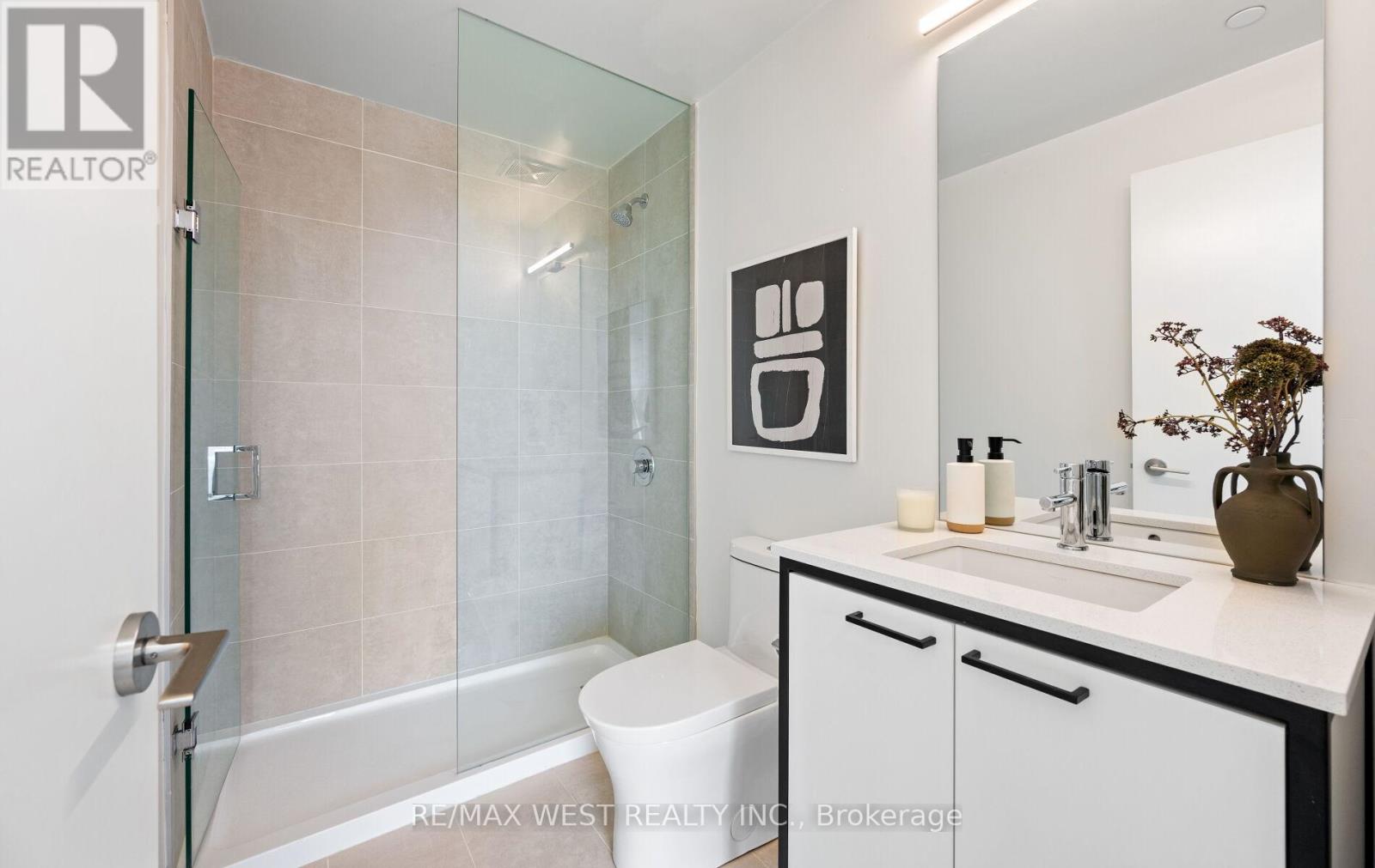 1103 - 1808 St Clair Avenue W, Toronto, Ontario  M6N 0C1 - Photo 27 - W12564068