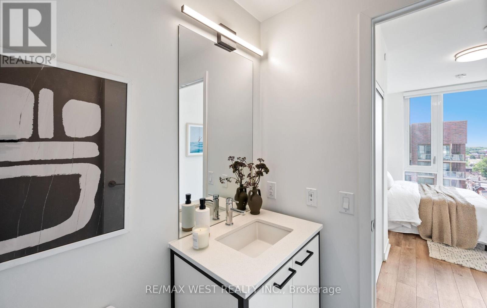 1103 - 1808 St Clair Avenue W, Toronto, Ontario  M6N 0C1 - Photo 29 - W12564068