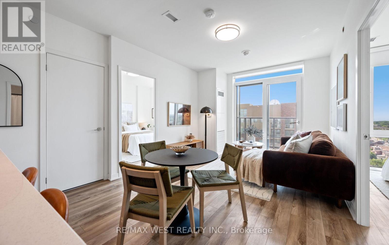 1103 - 1808 St Clair Avenue W, Toronto, Ontario  M6N 0C1 - Photo 7 - W12564068