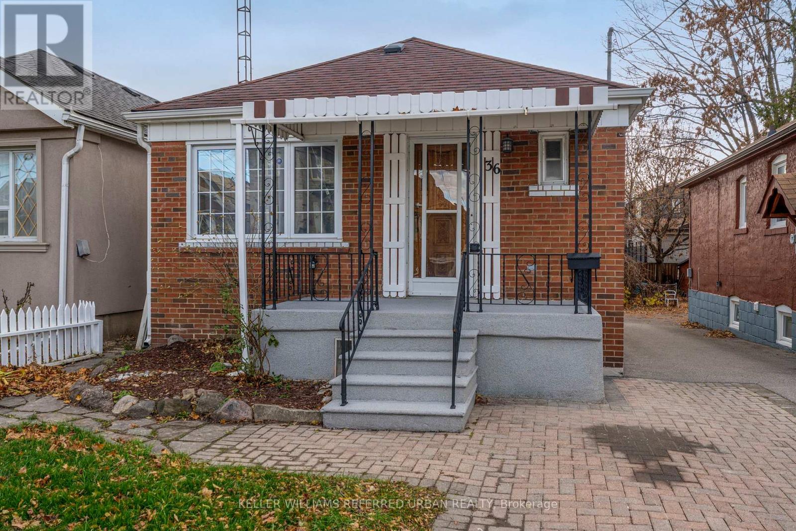 MAIN - 39 CAYUGA AVENUE, Toronto, Ontario