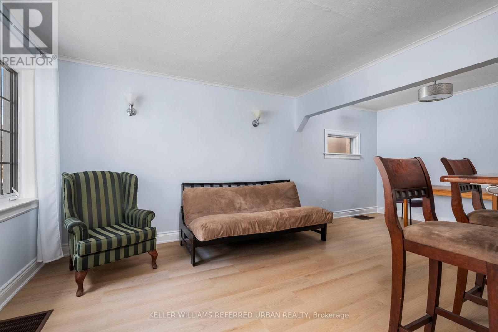 Main - 39 Cayuga Avenue, Toronto, Ontario  M6N 2G2 - Photo 12 - W12564070