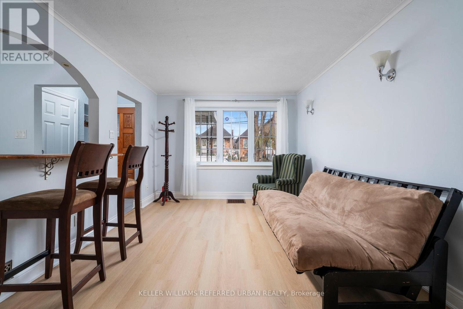 Main - 39 Cayuga Avenue, Toronto, Ontario  M6N 2G2 - Photo 14 - W12564070