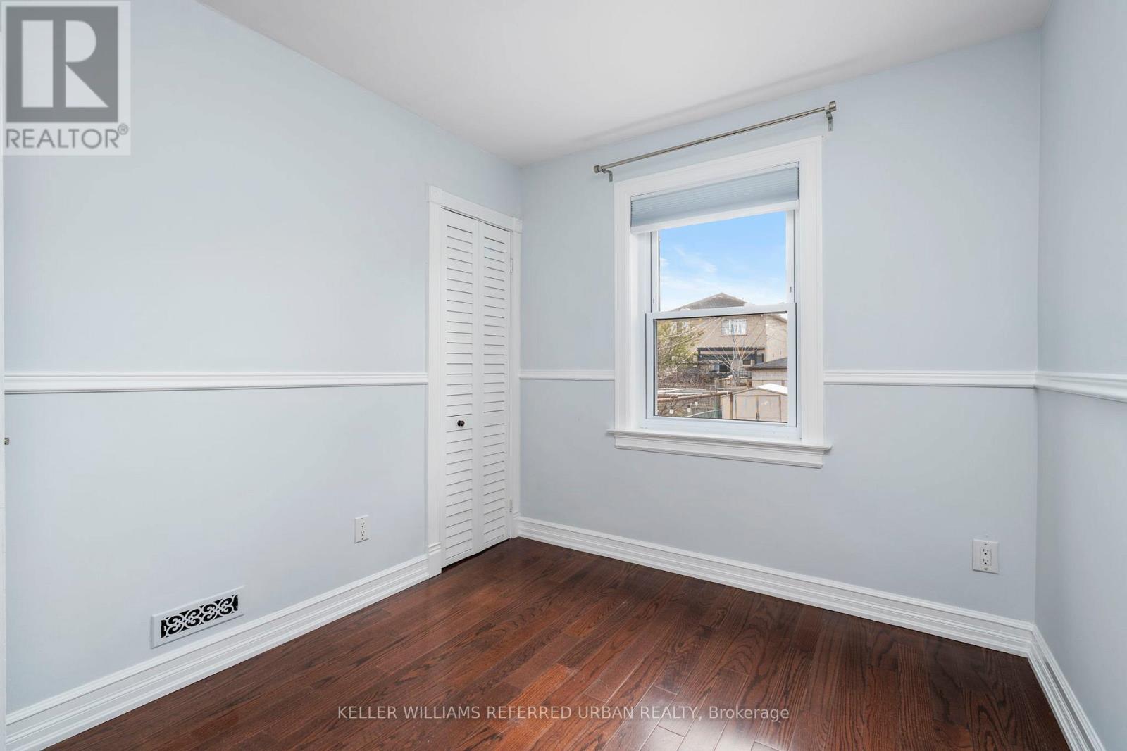 Main - 39 Cayuga Avenue, Toronto, Ontario  M6N 2G2 - Photo 18 - W12564070