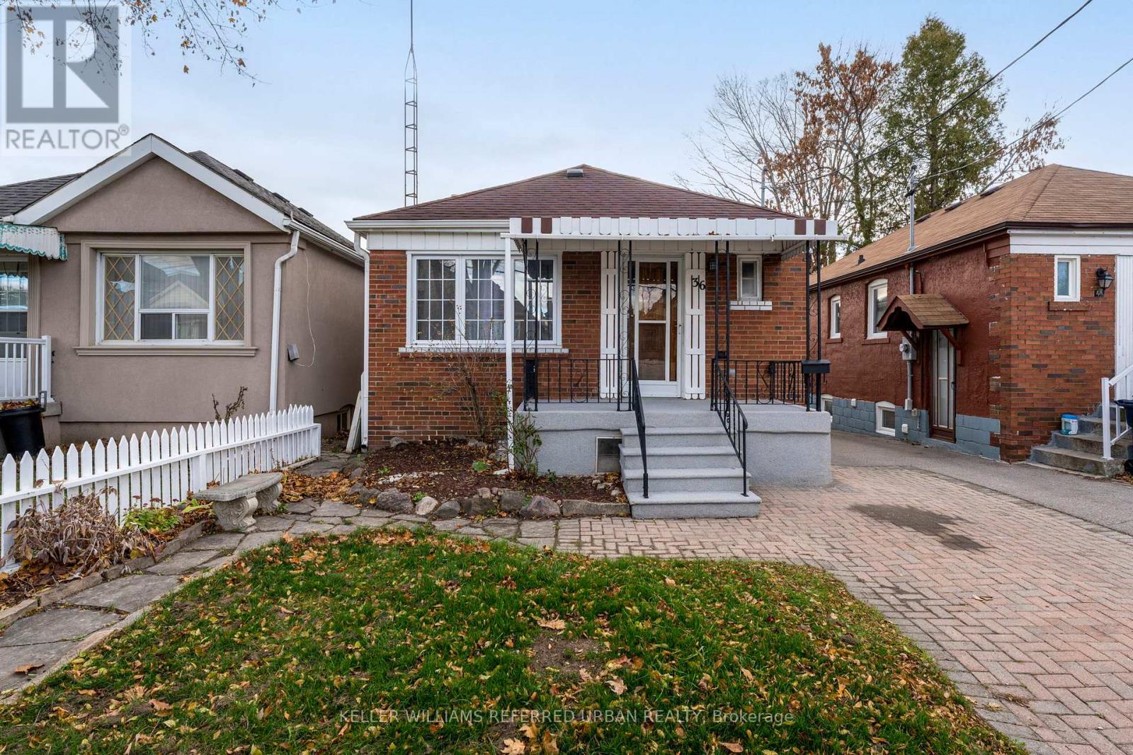 Main - 39 Cayuga Avenue, Toronto, Ontario  M6N 2G2 - Photo 2 - W12564070