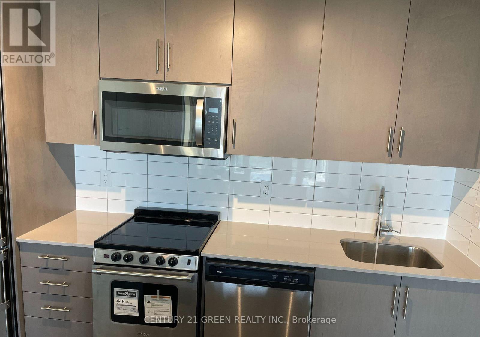 620 - 509 Dundas Street W, Oakville, Ontario  L6M 4M2 - Photo 2 - W12564072