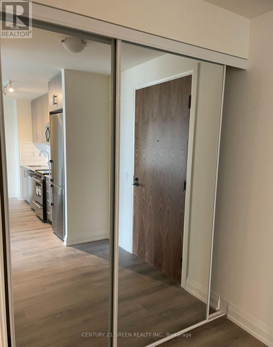 620 - 509 Dundas Street W, Oakville, Ontario  L6M 4M2 - Photo 3 - W12564072