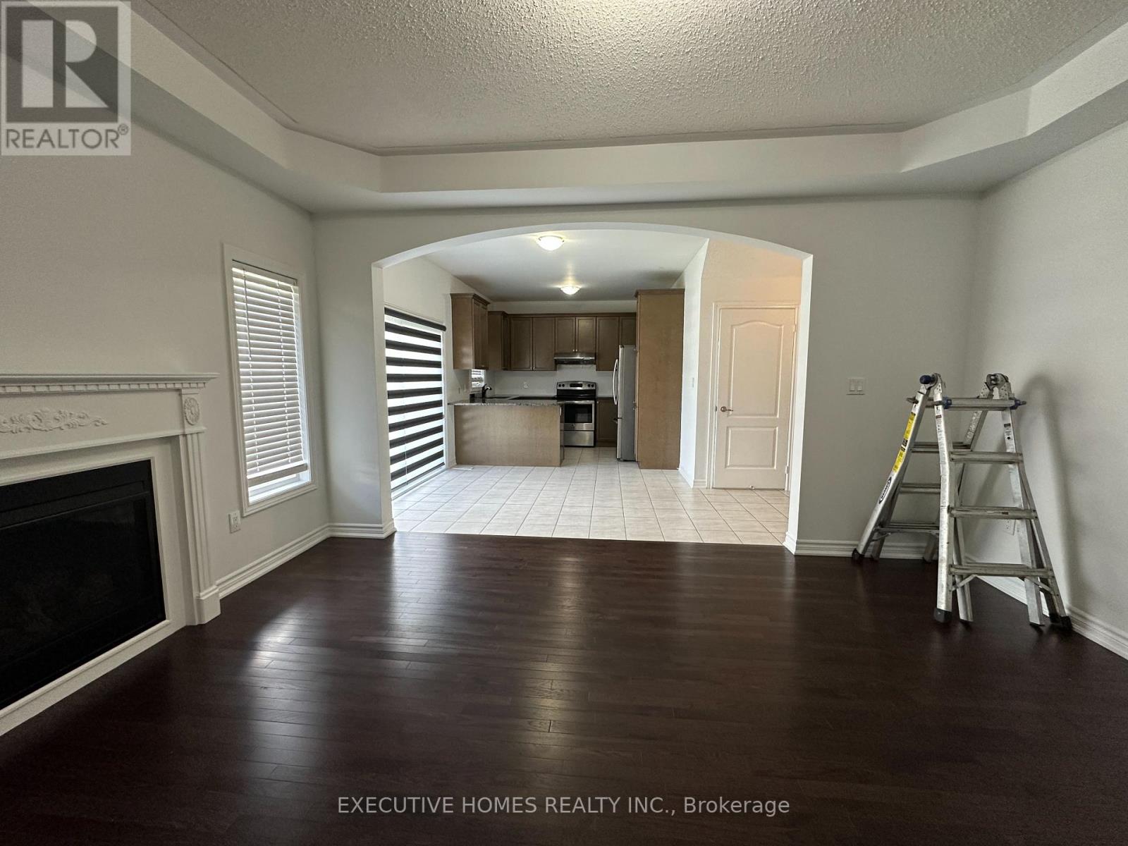 21 Elmcrest Drive, Brampton, Ontario  L6Y 0H7 - Photo 11 - W12564080