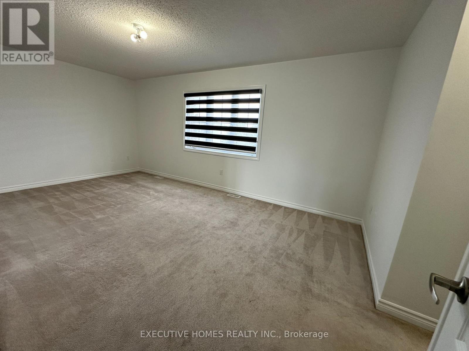 21 Elmcrest Drive, Brampton, Ontario  L6Y 0H7 - Photo 17 - W12564080