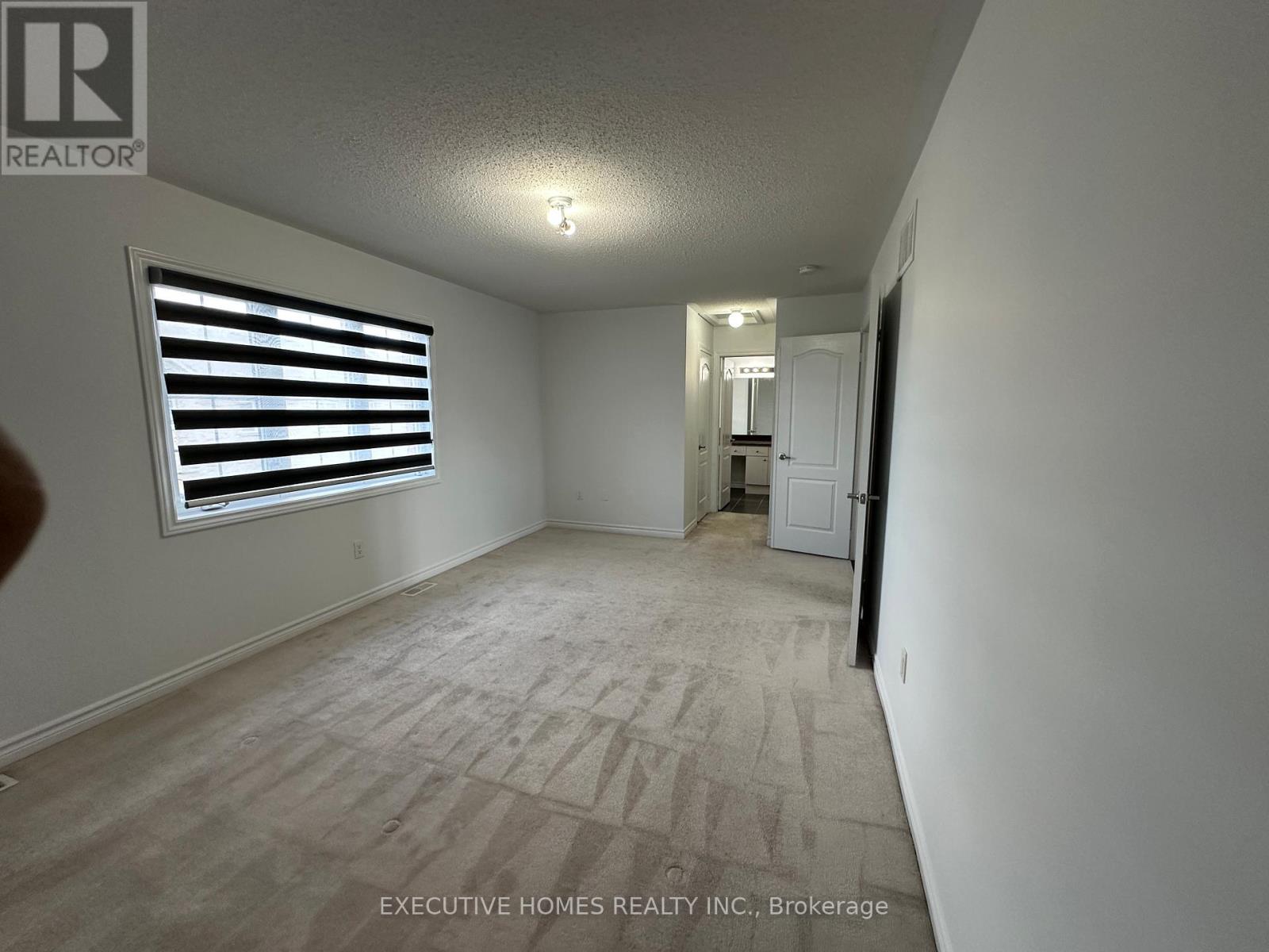 21 Elmcrest Drive, Brampton, Ontario  L6Y 0H7 - Photo 18 - W12564080