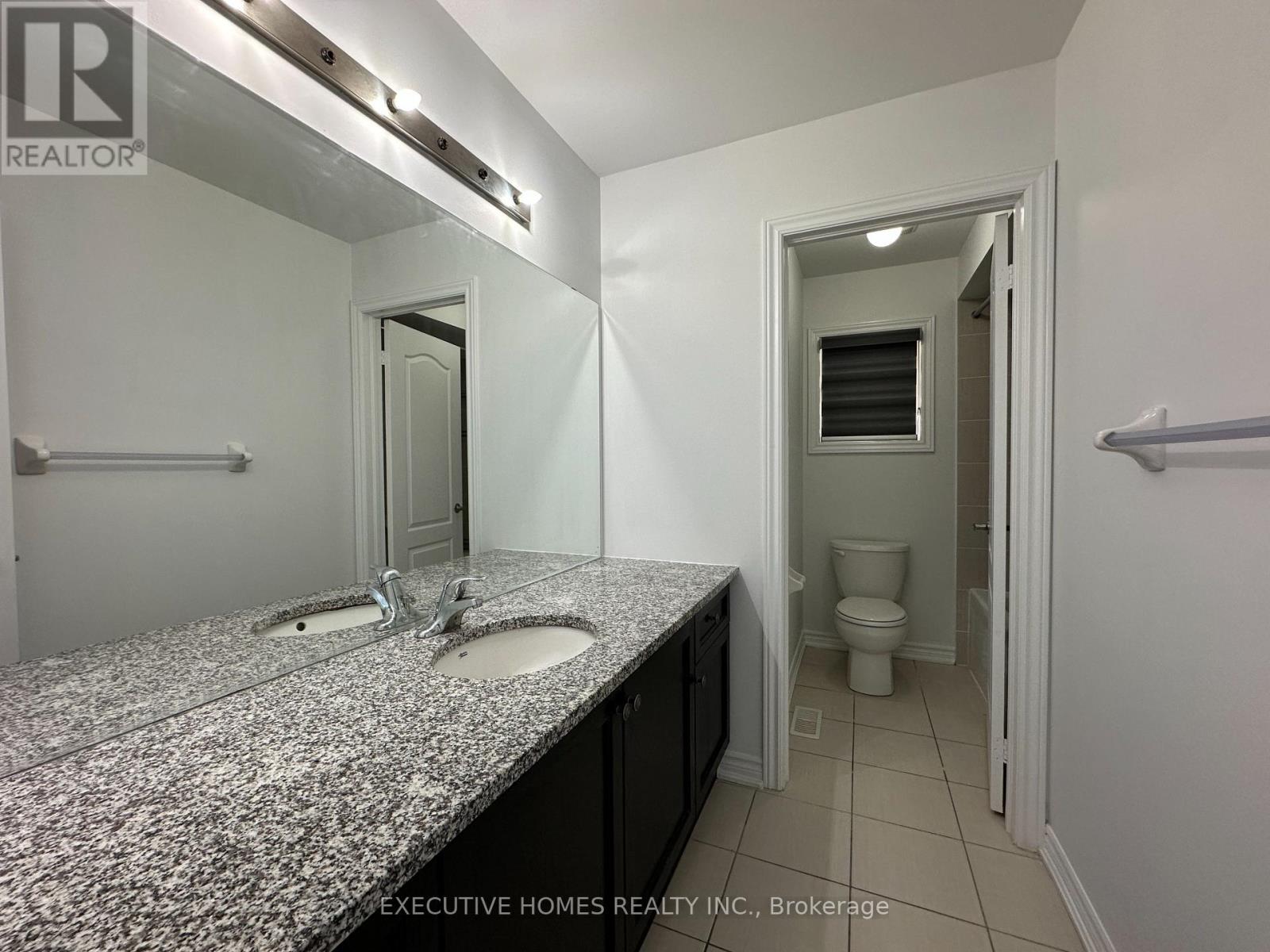 21 Elmcrest Drive, Brampton, Ontario  L6Y 0H7 - Photo 30 - W12564080