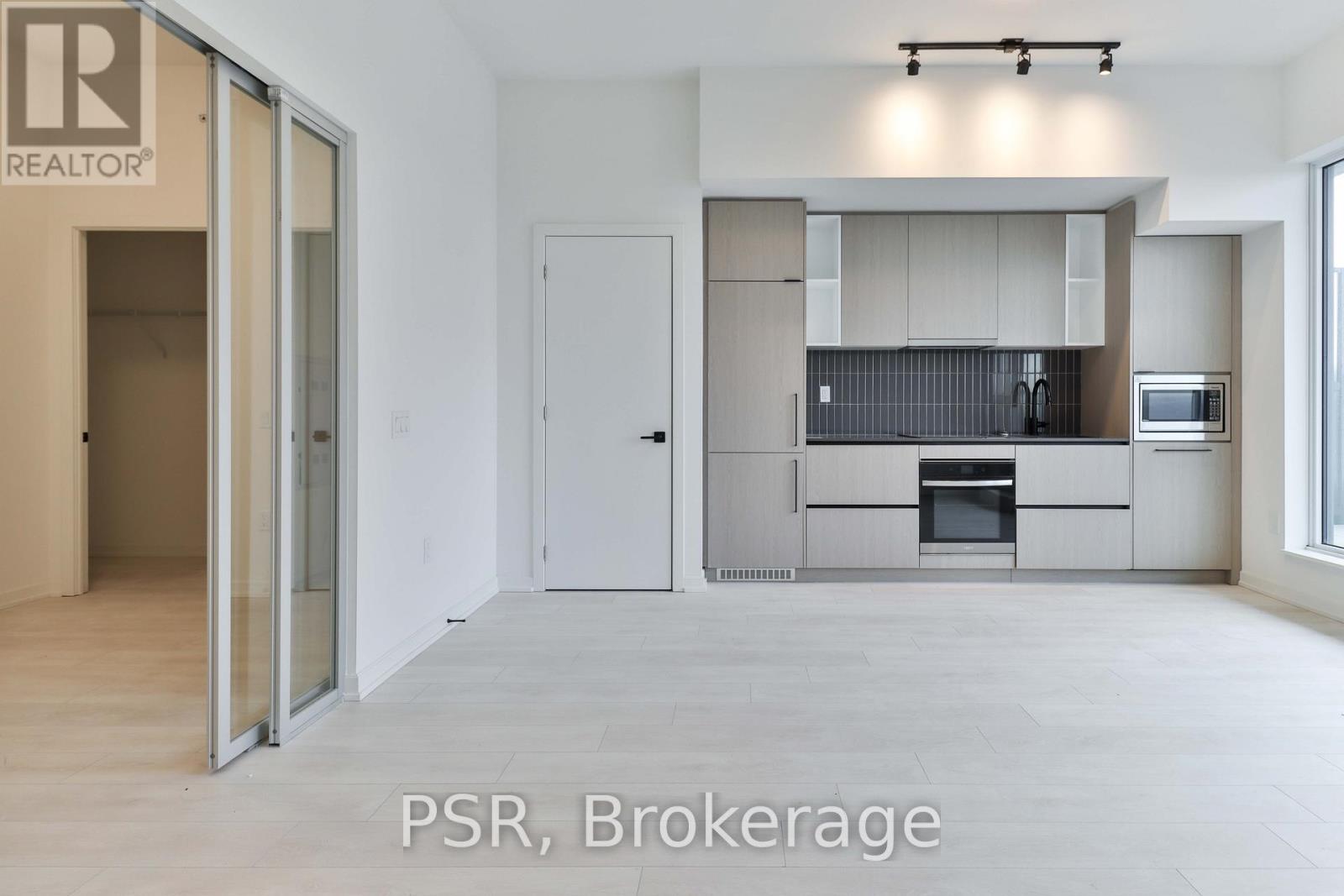 2310 - 1285 Dupont Street, Toronto, Ontario  M6H 0E3 - Photo 2 - W12564190