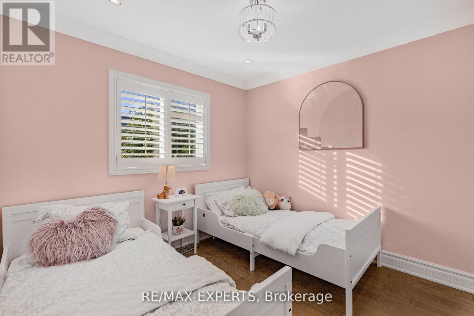 4643 Harbottle Road, Burlington, Ontario  L7M 0E2 - Photo 20 - W12564204