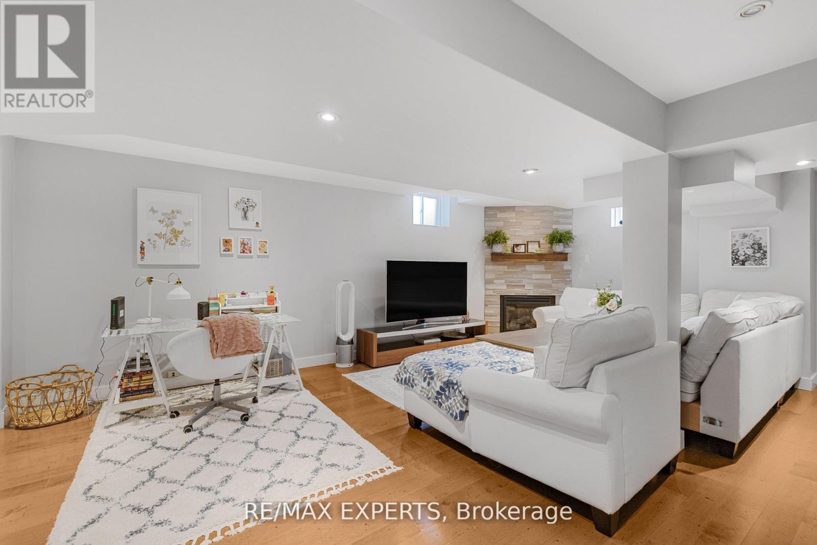 4643 Harbottle Road, Burlington, Ontario  L7M 0E2 - Photo 27 - W12564204